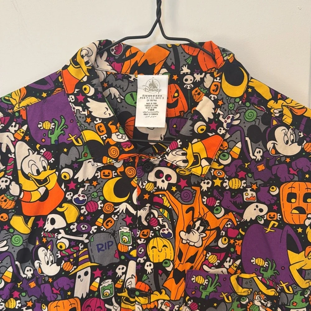 DISNEY PARKS HALLOWEEN CHARACTER BUTTON DOWN TOP MEDIUM AOP - Picture 2 of 5